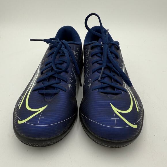 Nike Mercerial Vapor 13 Club Junior Indoor Football Shoes Size 3 NWOT - Picture 4 of 8